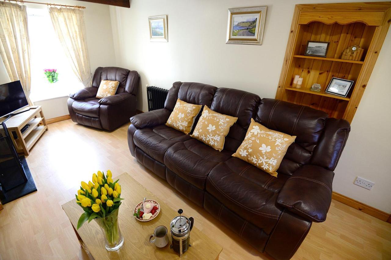 Village Cottage Bushmills Exterior foto